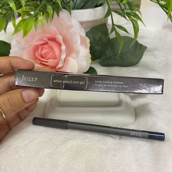 Julep Makeup Julep When Pencil Met Gel Eyeliner Navy Smoke 042 Oz Julep Eyeshadow 01 Poshmark